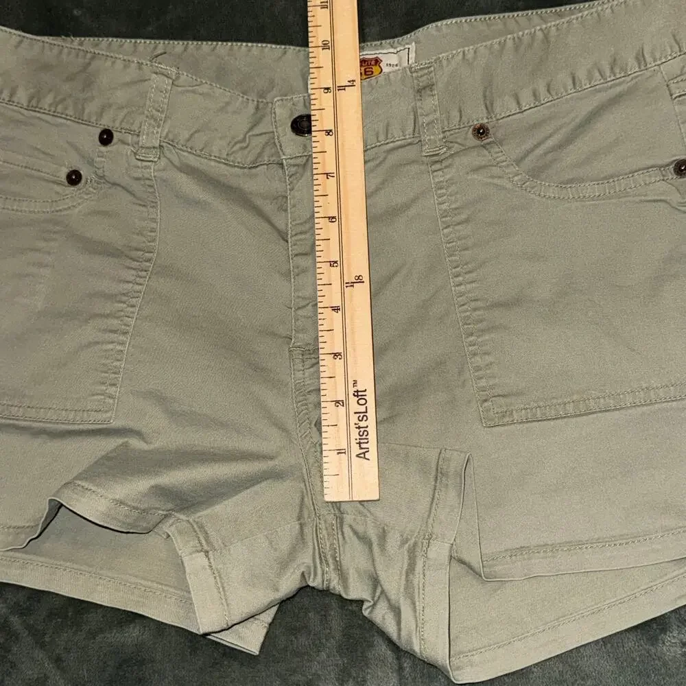 VTG Y2K Route 66 Mini Khaki‎ Shorts Green Women's Size 12 Casual Safari